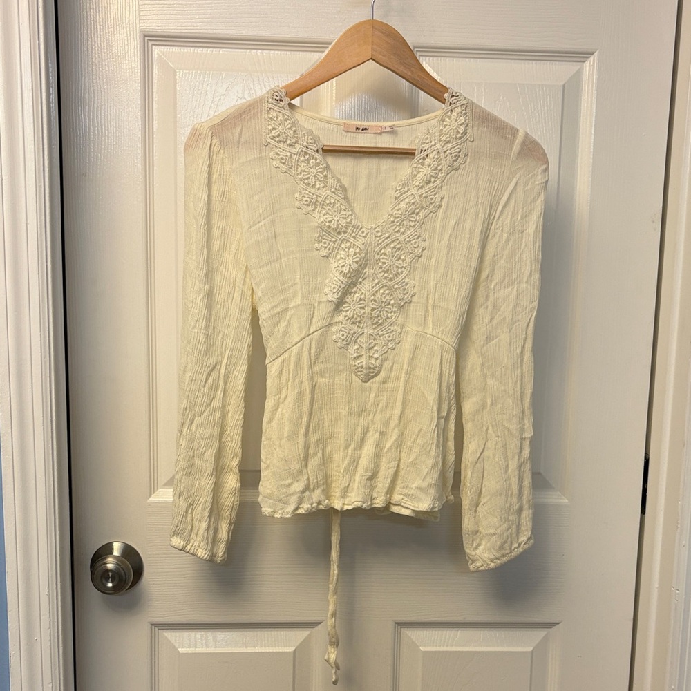 miami Cream Lace-Trim V-Neck Peasant Blouse